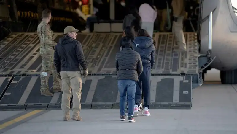 Kosova, ABD'den Sınır Dışı Edilen Göçmenleri Kabul Etmeye Talip Oldu