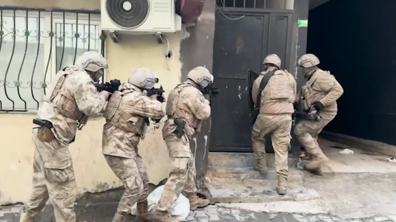 Şanlıurfa'da Tefecilere Yapılan Operasyonda Malvarlıkları Ele Geçirildi