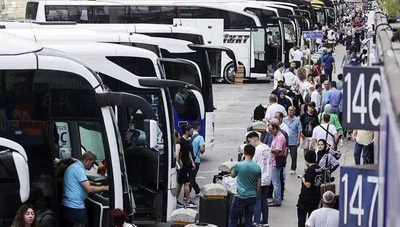 İstanbul'dan Ayrılıp Yeni Bir Hayata Başlayan 369 Bin Kişi