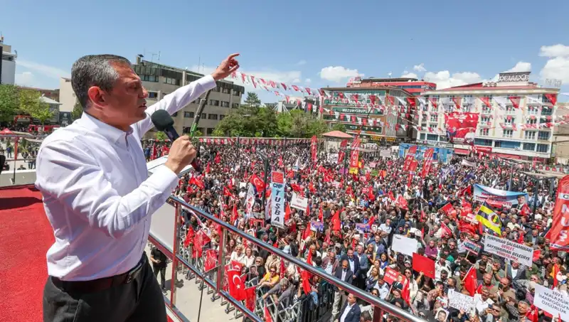 Özgür Özel: Örgütün Silah Bırakma Kararı Desteklenmeli, Barış İçin Elzem