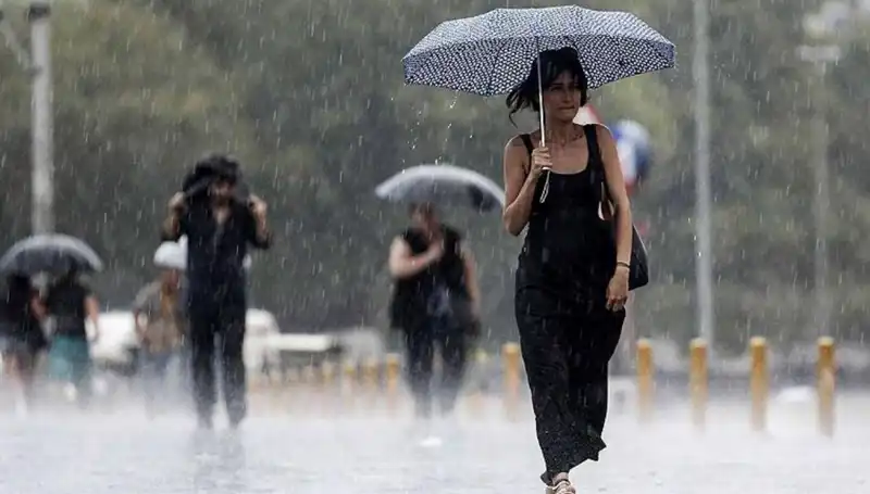 İstanbul ve Ankara’yı Vuran Beklenen Sağanak Yağışlar Hakkında Son Gelişmeler