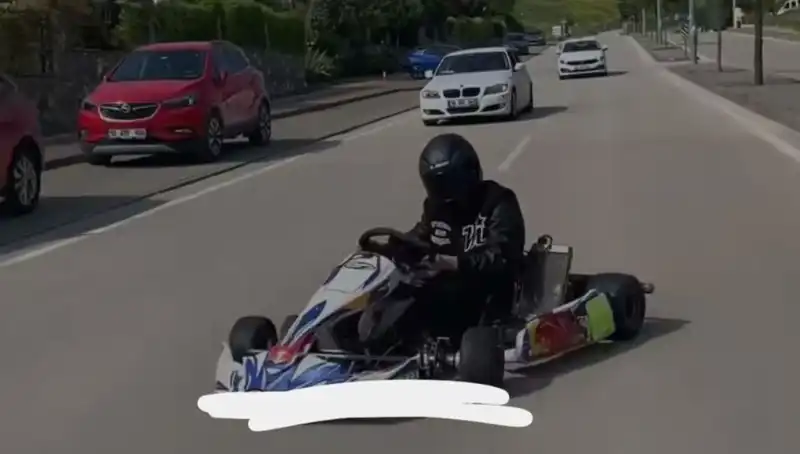 Go-Kart Sürücüsünün Kendini Tehlikeye Attığı Drift Macerası!