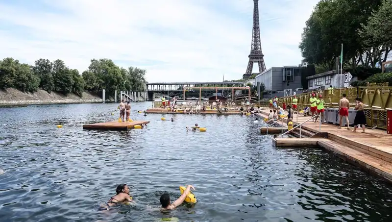 Fransa’da Seine Nehri, 102 Yıl Sonra Yüzme İçin Açıldı!