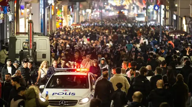 Yılbaşı Öncesi Güvenlik Teyakkuzu: 325 Bin Personel Görevde Olacak