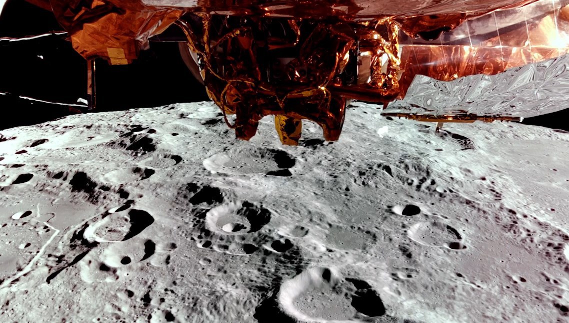 Firefly Aerospace, Ay'ın Gizemli Yüzünün Görüntülerini Yayınlıyor