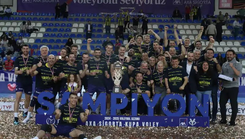 Fenerbahçe, Kupa Voley'de Efsanevi Bir Zaferle Şampiyon Oldu