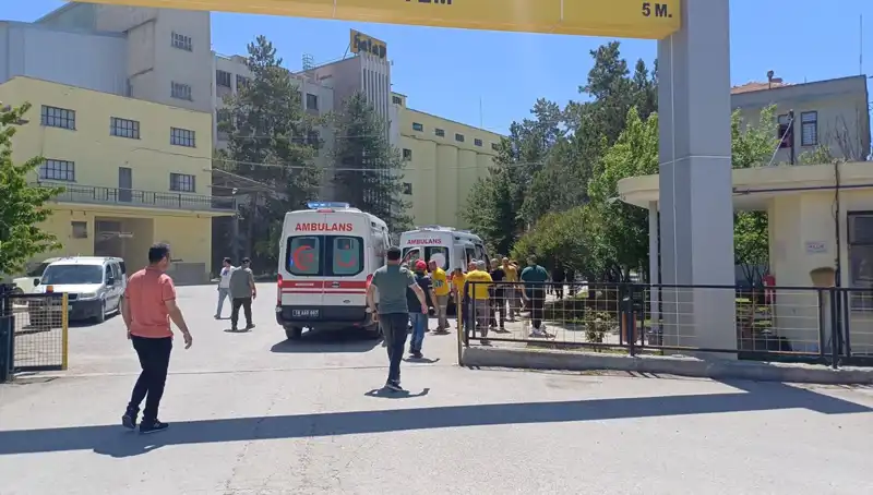 Çorum'daki Un Fabrikasında Meydana Gelen Patlamada 10 Yaralı