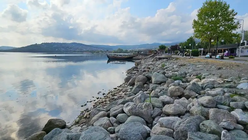 Sapanca Gölü'nde Su Seviyesi Düşüyor: Doğanın Çığlığına Kulak Verelim!