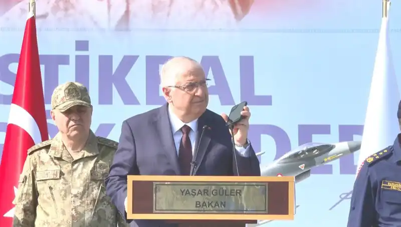 Cumhurbaşkanı Erdoğan, Mehmetçiğin Bayramını Coşkuyla Kutladı: Vatanseverliğin Simgesi
