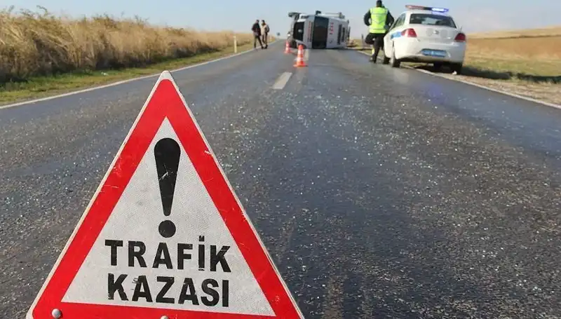 Niğde'de Feci Zincirleme Kaza: 16 Yaralı, Araçlar Kullanılamaz Hale Geldi